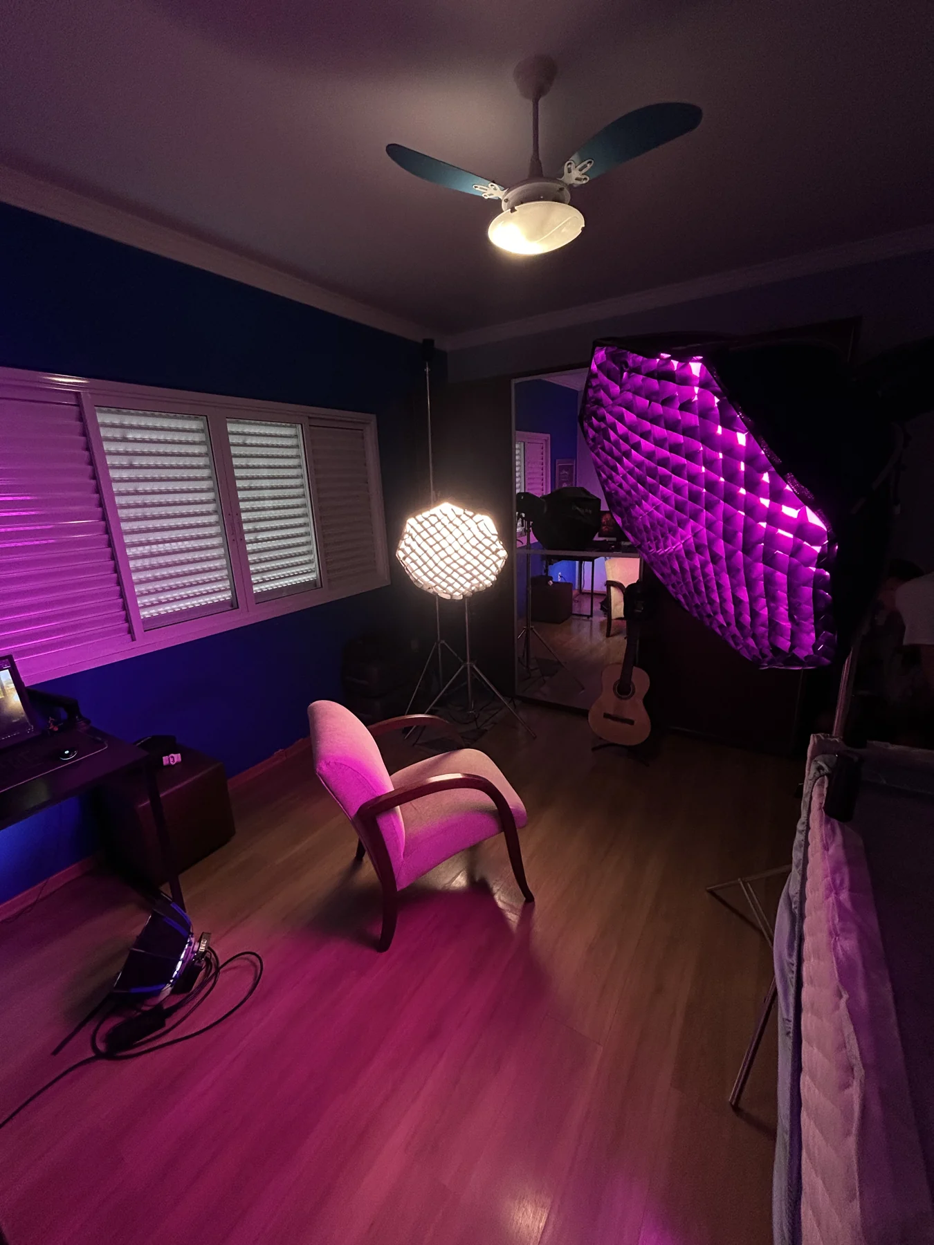 Estrutura de iluminação para uma captação audiovisual da ZVision